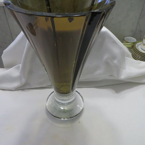 Waterford Olive Green 13  Inch Vase New  In Box - Picture 8 of 8